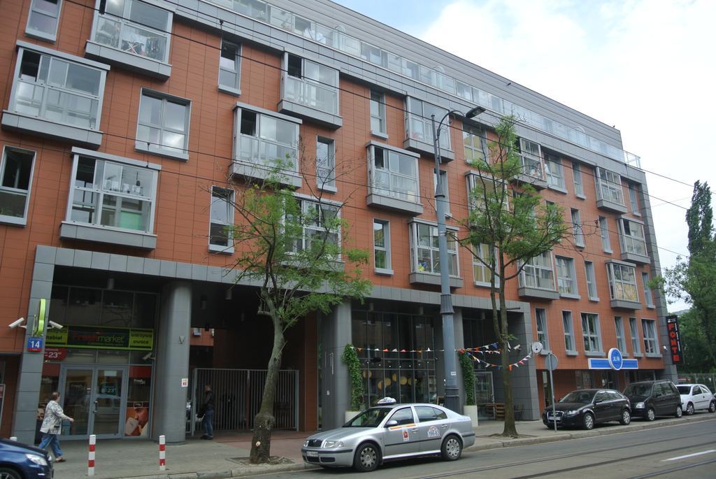Senator Warsaw Apartments Exterior photo