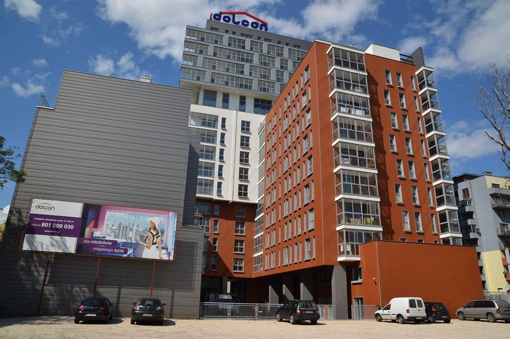 Senator Warsaw Apartments Exterior photo